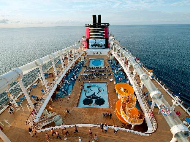 disney dream cubierta